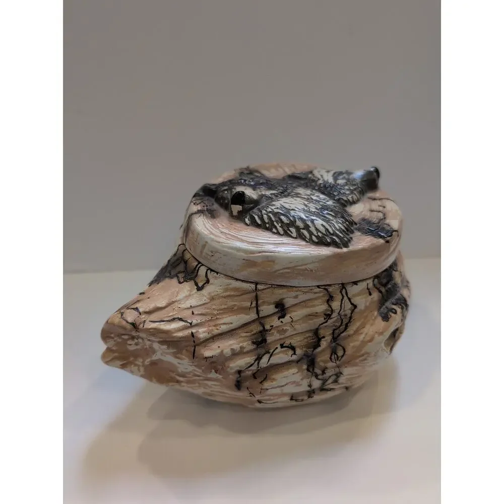 Vtg Art Pottery Horsehair‎ Bowl Log W/ Gray Wolves On Lid Signed 8 Inch